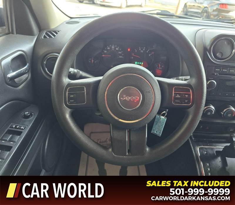 Jeep Patriot Vehicle Full-screen Gallery Image 15