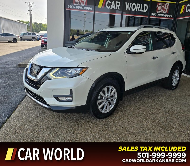 Nissan Rogue Vehicle Full-screen Gallery Image 3