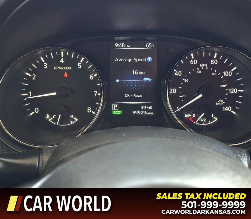 Nissan Rogue Vehicle Full-screen Gallery Image 17