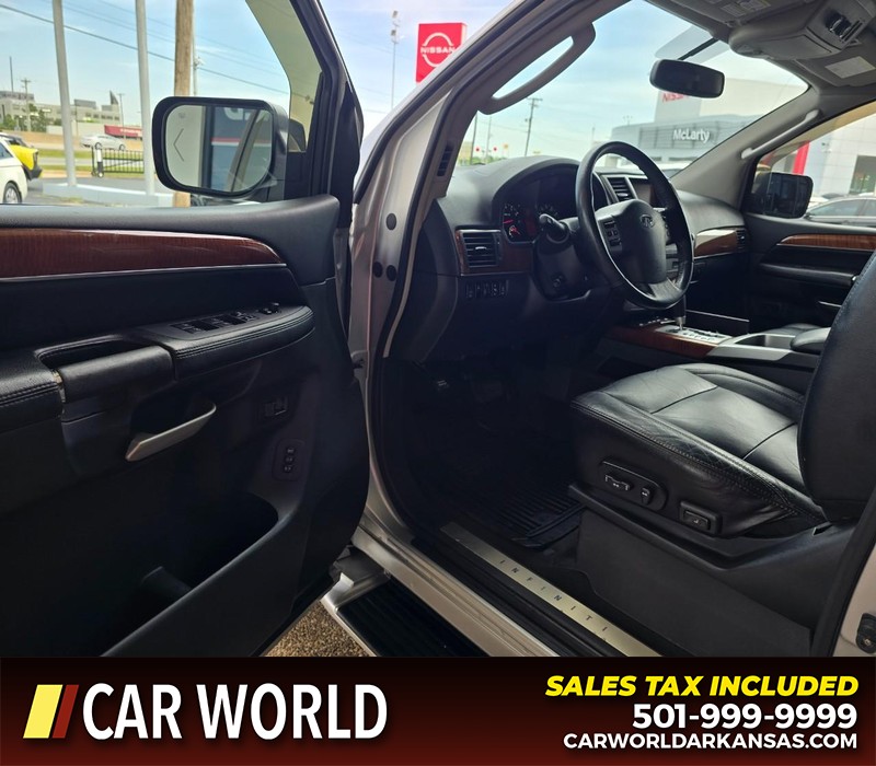 INFINITI QX56 Vehicle Full-screen Gallery Image 7