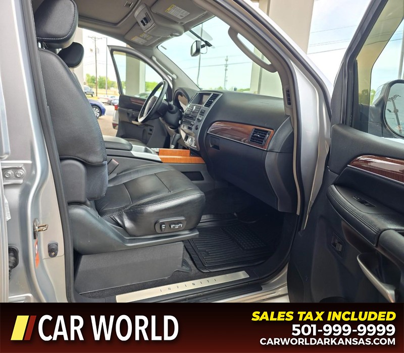 INFINITI QX56 Vehicle Full-screen Gallery Image 12