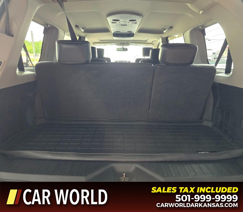 INFINITI QX56 Vehicle Full-screen Gallery Image 16