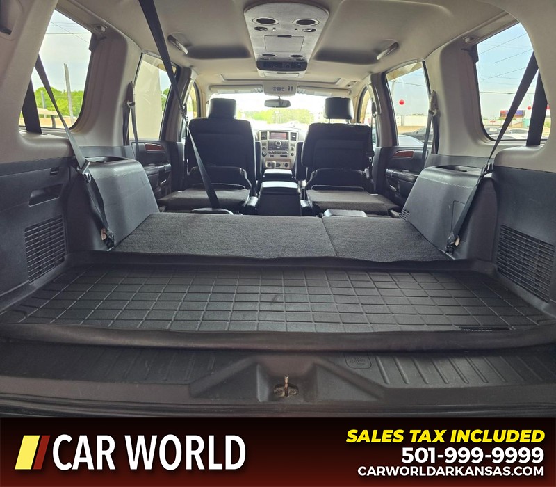 INFINITI QX56 Vehicle Full-screen Gallery Image 19