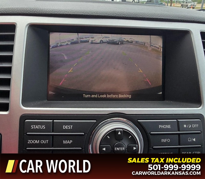 INFINITI QX56 Vehicle Full-screen Gallery Image 24