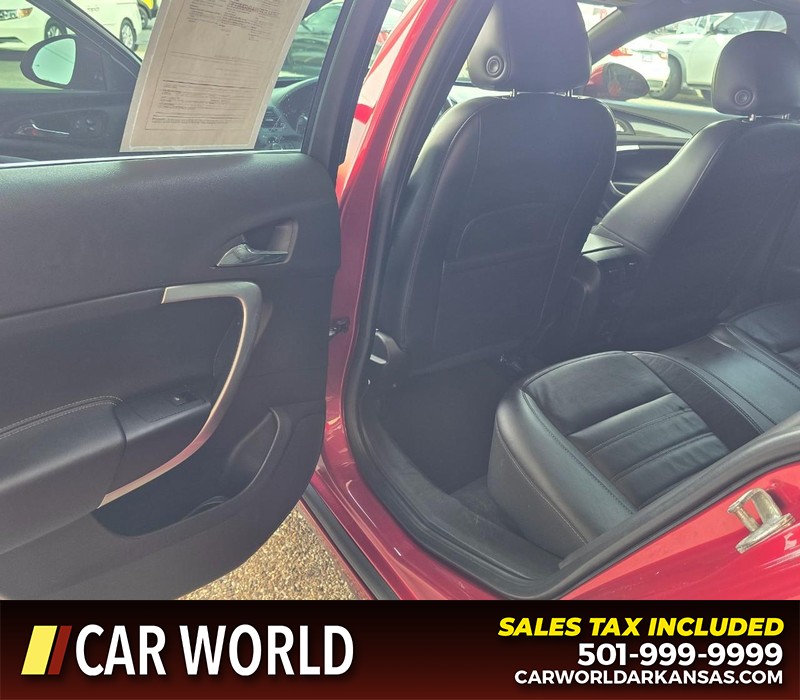 Buick Regal Vehicle Full-screen Gallery Image 9