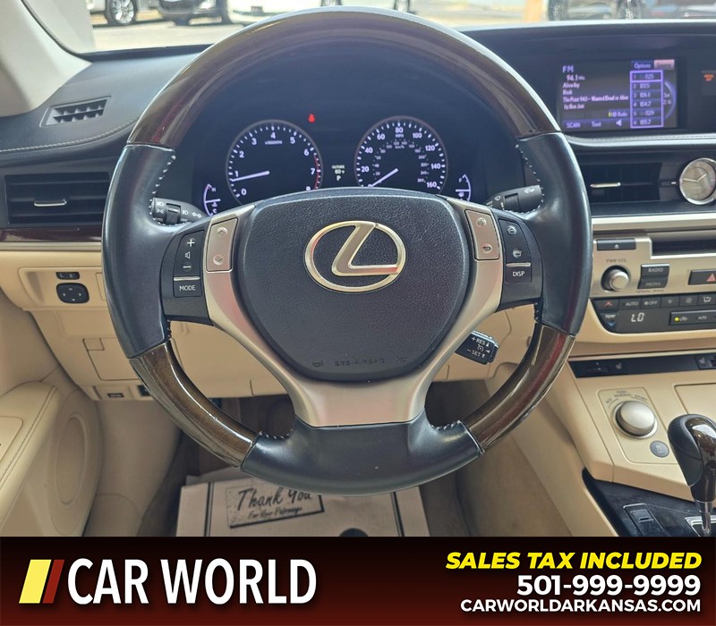 Lexus ES 350 Vehicle Full-screen Gallery Image 15