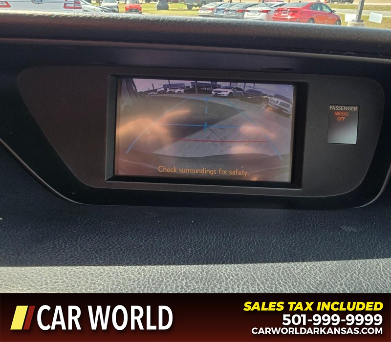 Lexus ES 350 Vehicle Full-screen Gallery Image 19