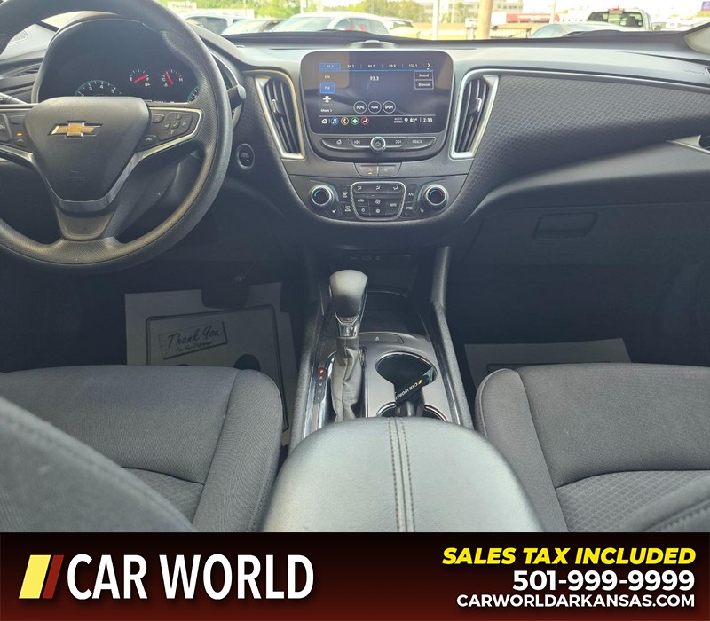 Chevrolet Malibu Vehicle Full-screen Gallery Image 18