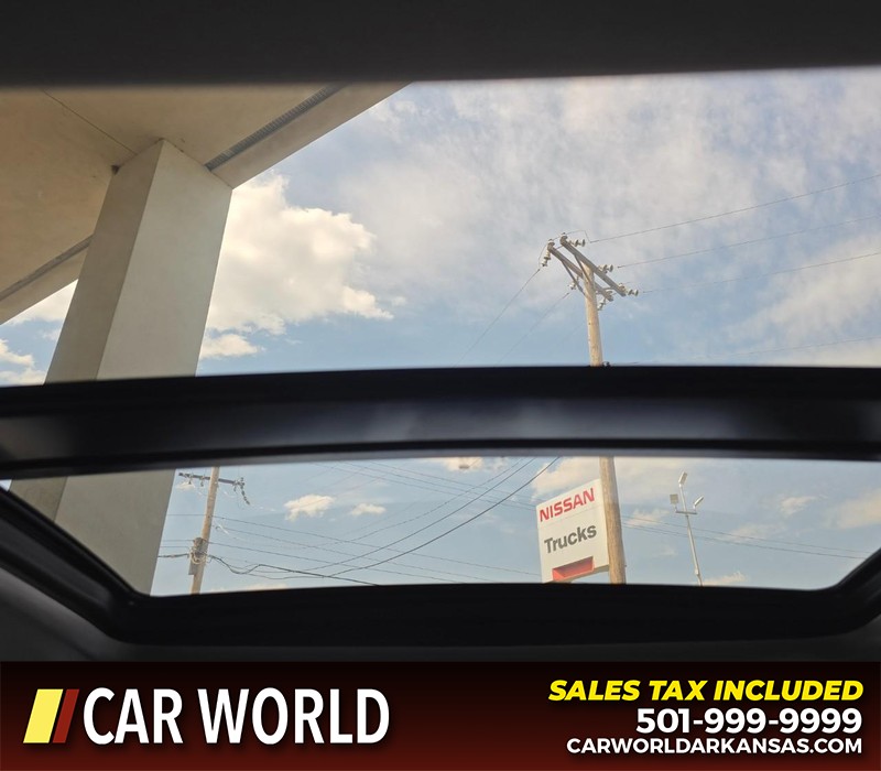 Chevrolet Malibu Vehicle Full-screen Gallery Image 19