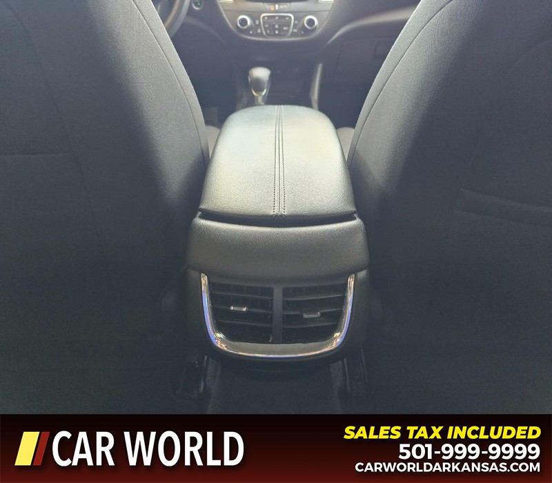 Chevrolet Malibu Vehicle Full-screen Gallery Image 20