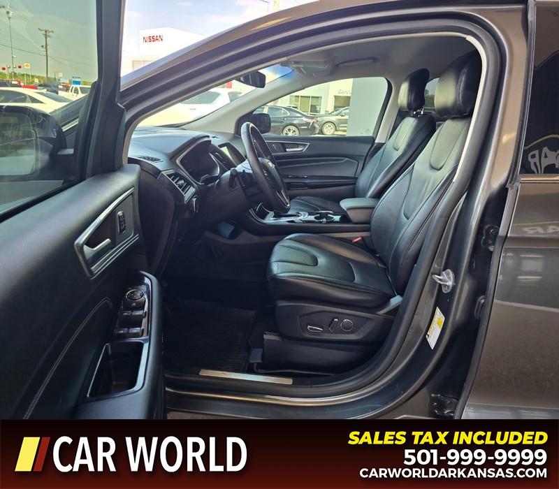 Ford Edge Vehicle Full-screen Gallery Image 9