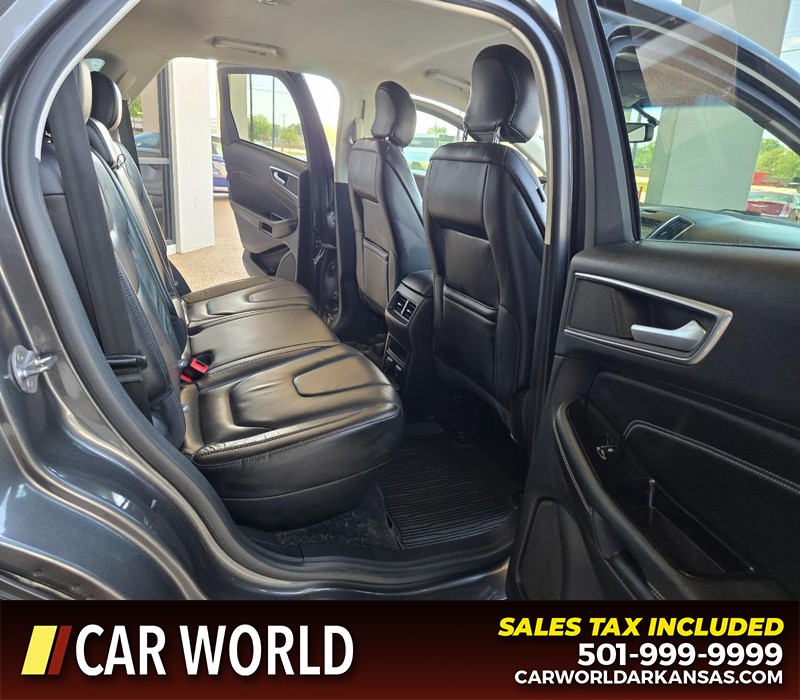 Ford Edge Vehicle Full-screen Gallery Image 13