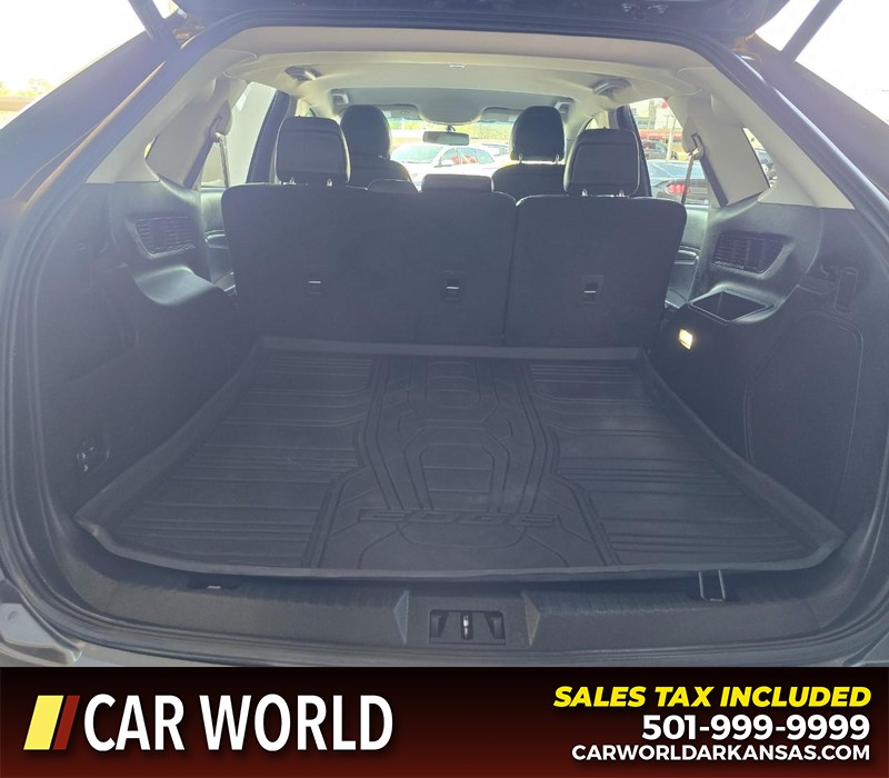 Ford Edge Vehicle Full-screen Gallery Image 14