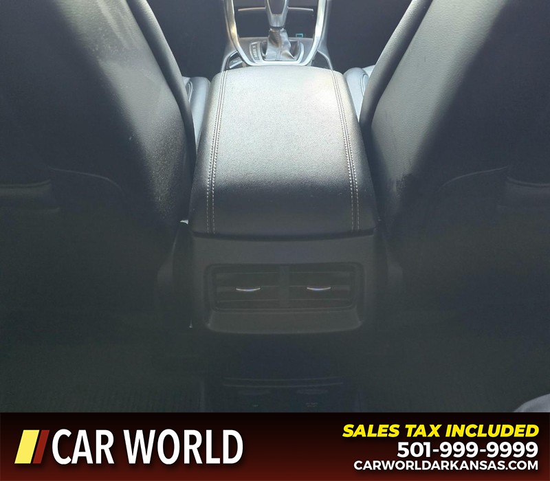 Ford Edge Vehicle Full-screen Gallery Image 20