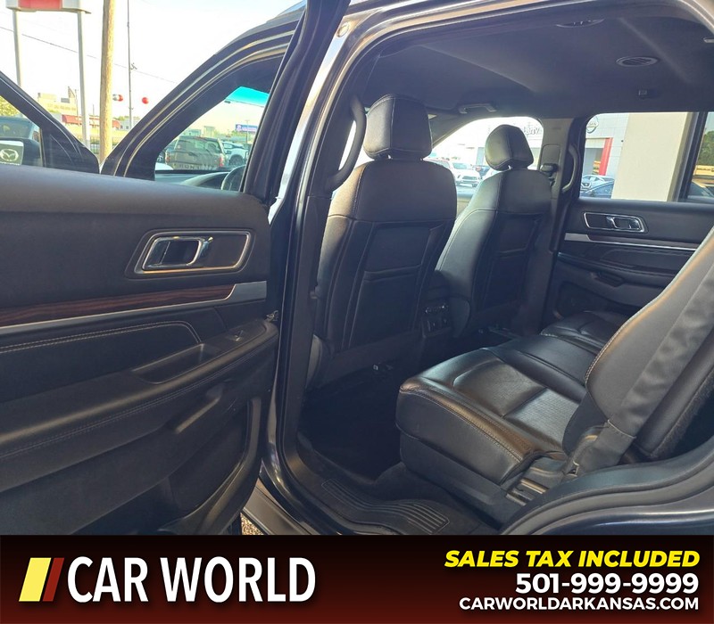 Ford Explorer Vehicle Full-screen Gallery Image 10