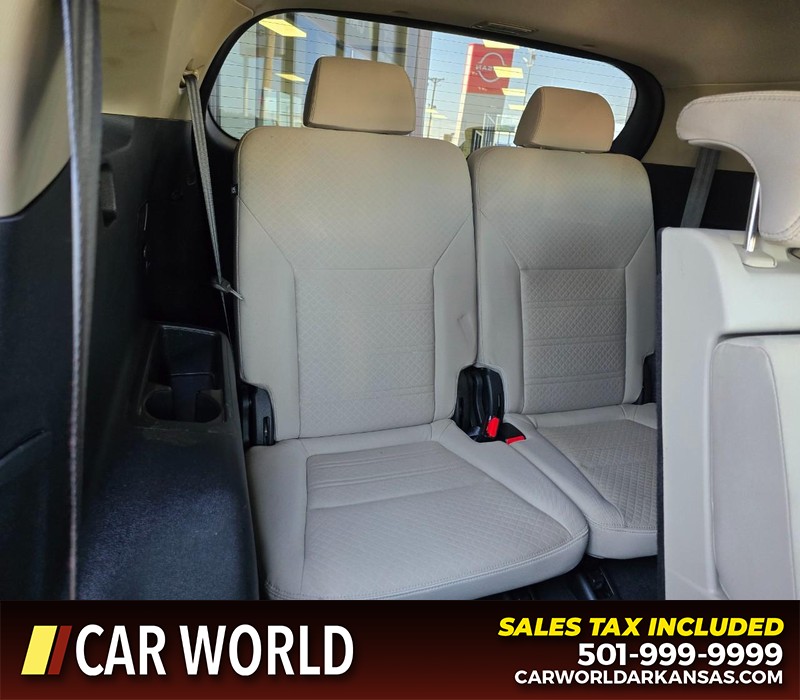 Kia Sorento Vehicle Full-screen Gallery Image 14