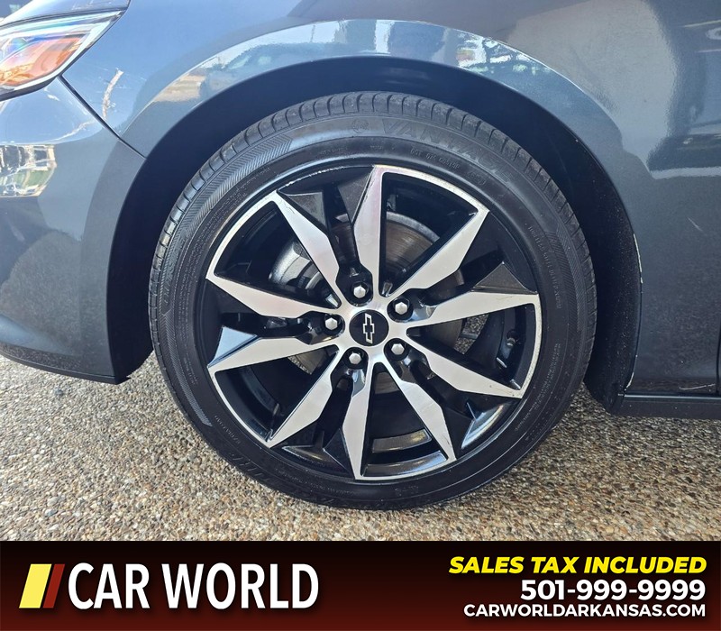 Chevrolet Malibu Vehicle Full-screen Gallery Image 6