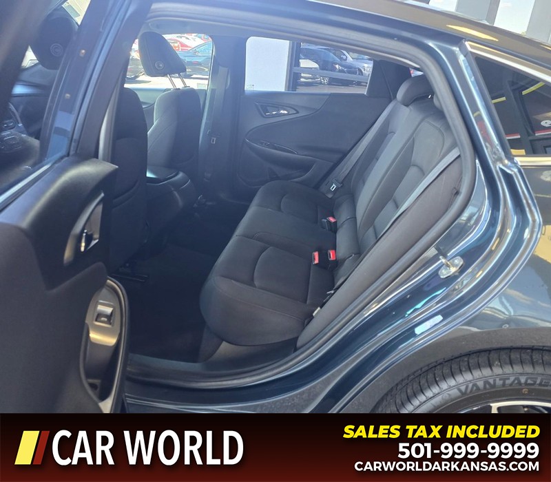 Chevrolet Malibu Vehicle Full-screen Gallery Image 26