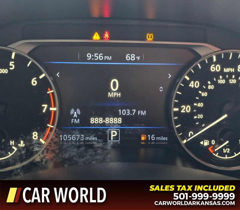 Nissan Altima Vehicle Full-screen Gallery Image 16