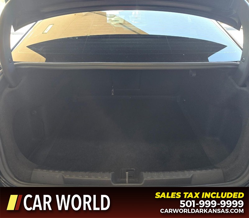 Audi A3 Vehicle Full-screen Gallery Image 13