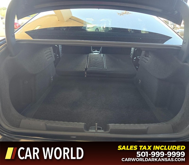 Audi A3 Vehicle Full-screen Gallery Image 14