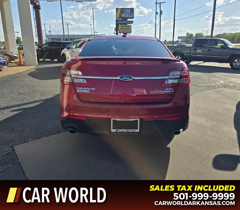 Ford Taurus Vehicle Full-screen Gallery Image 6