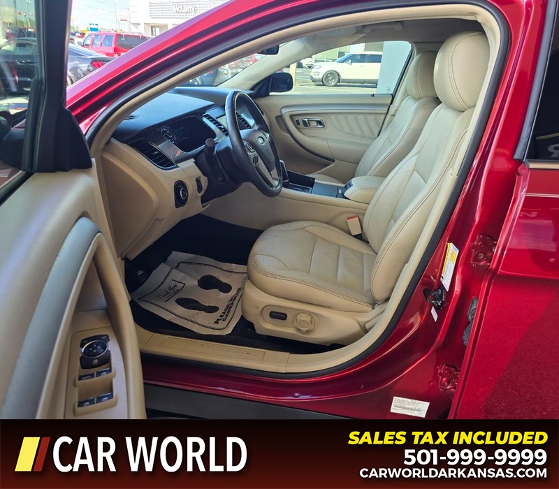 Ford Taurus Vehicle Full-screen Gallery Image 9