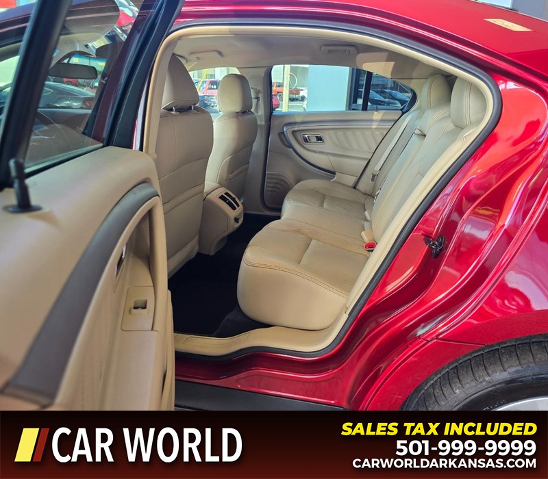 Ford Taurus Vehicle Full-screen Gallery Image 11