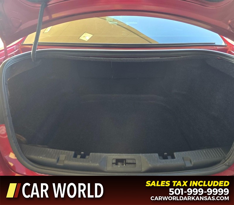 Ford Taurus Vehicle Full-screen Gallery Image 14