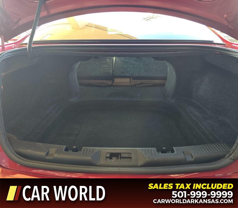 Ford Taurus Vehicle Full-screen Gallery Image 15