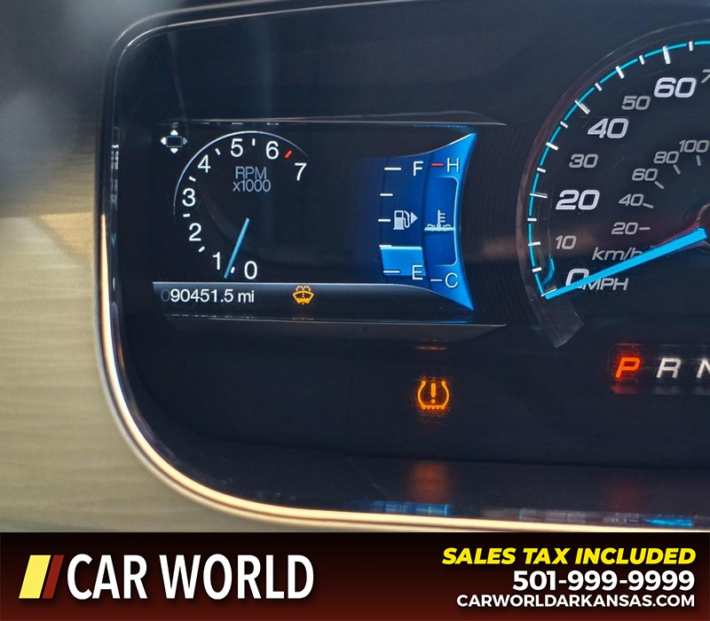 Ford Taurus Vehicle Full-screen Gallery Image 17