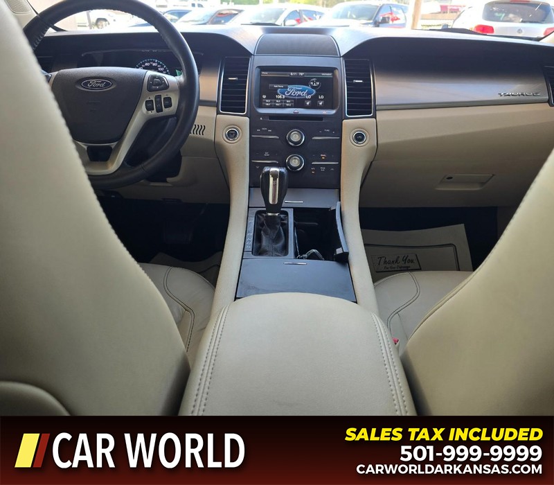 Ford Taurus Vehicle Full-screen Gallery Image 19