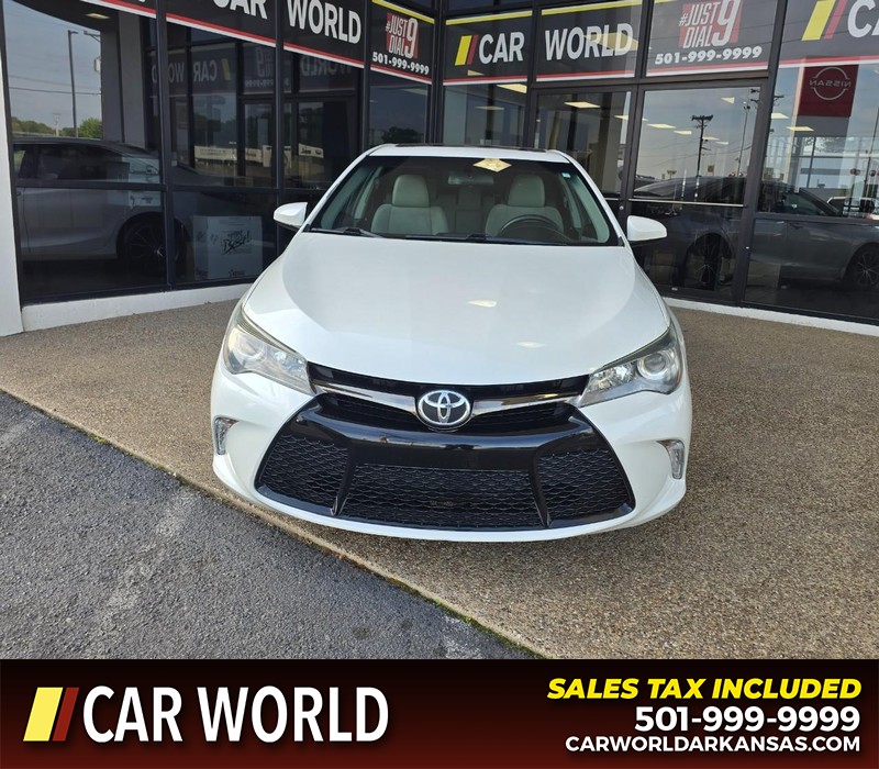 Toyota Camry Vehicle Full-screen Gallery Image 2