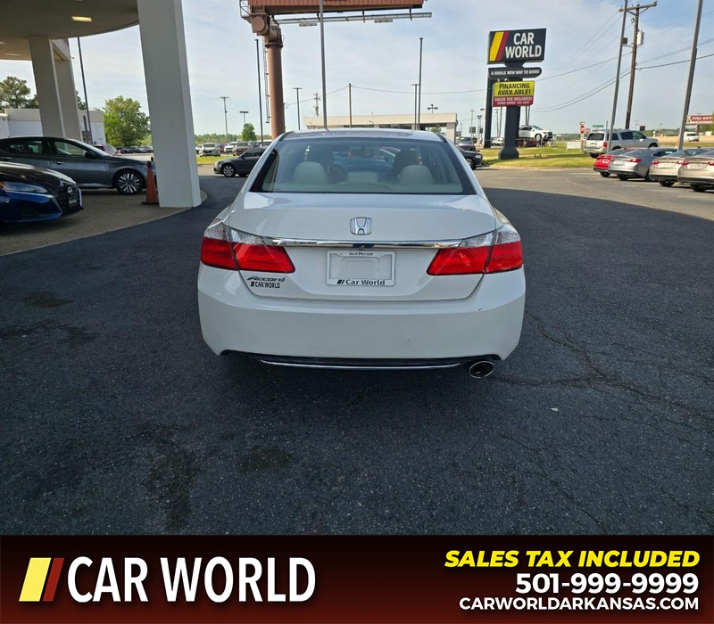 Honda Accord Sedan Vehicle Full-screen Gallery Image 5