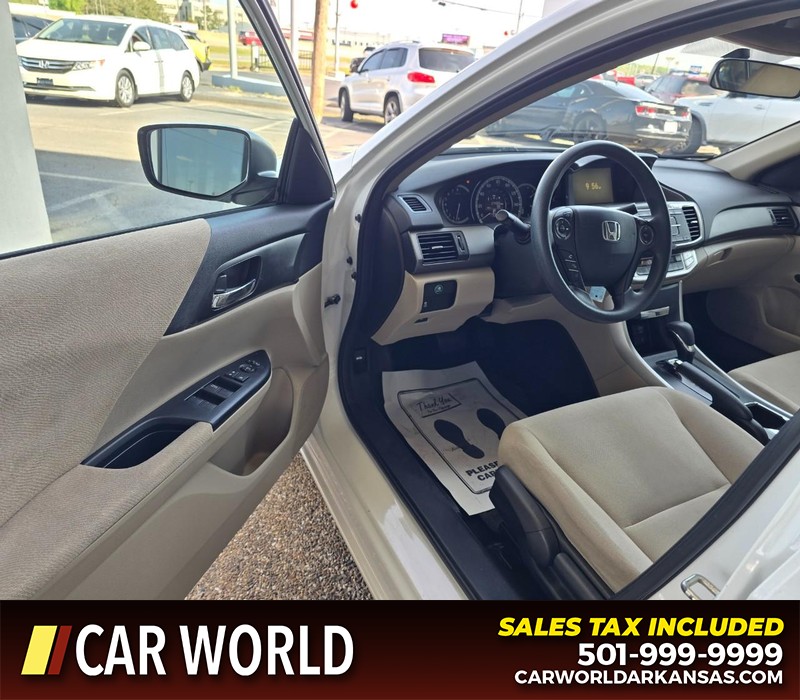 Honda Accord Sedan Vehicle Full-screen Gallery Image 7