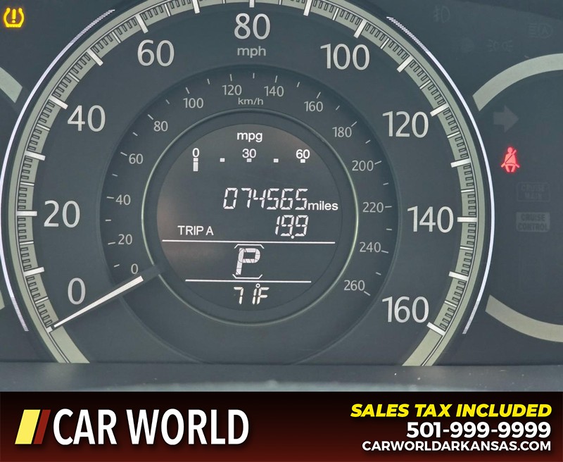 Honda Accord Sedan Vehicle Full-screen Gallery Image 15