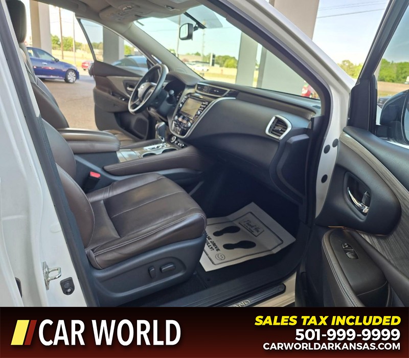 Nissan Murano Vehicle Full-screen Gallery Image 11