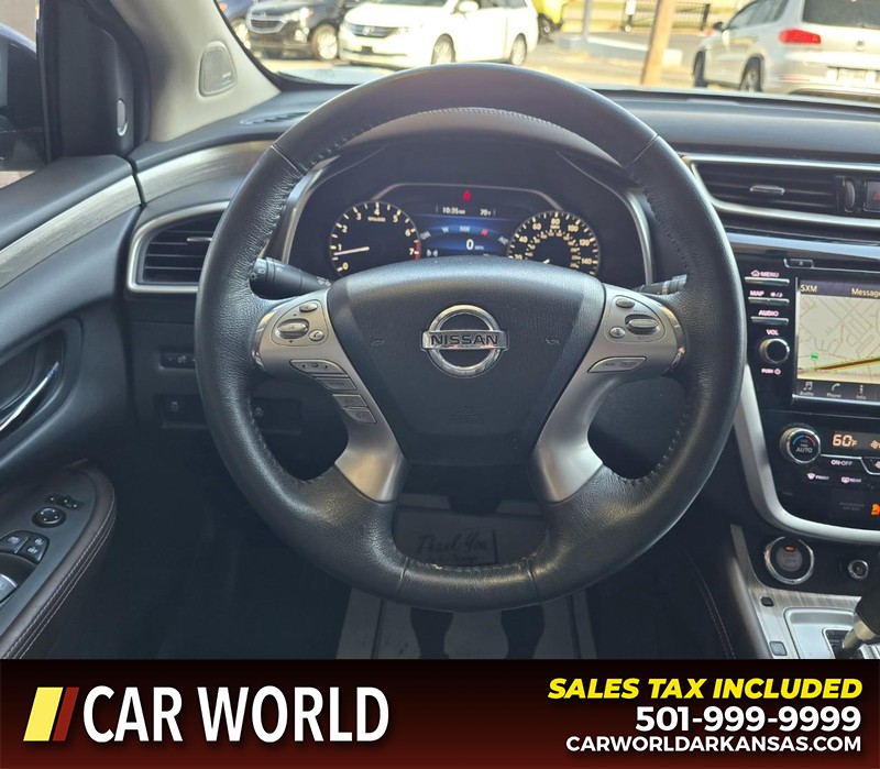 Nissan Murano Vehicle Full-screen Gallery Image 15