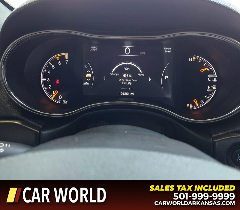 Jeep Grand Cherokee Vehicle Full-screen Gallery Image 17