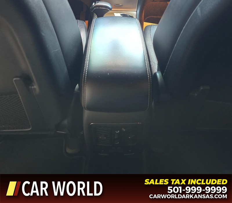 Jeep Grand Cherokee Vehicle Full-screen Gallery Image 20