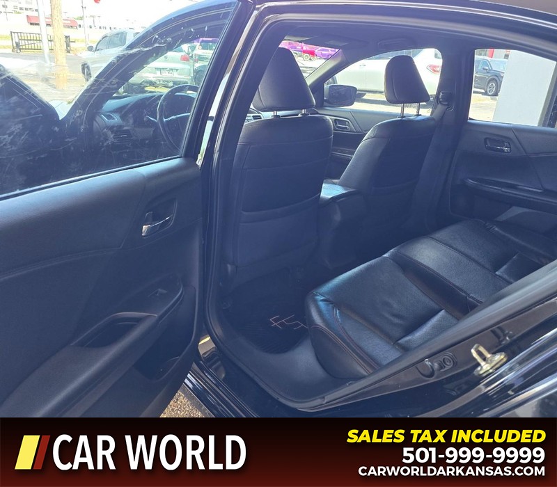 Honda Accord Sedan Vehicle Full-screen Gallery Image 9