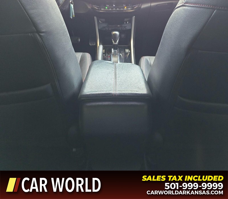 Honda Accord Sedan Vehicle Full-screen Gallery Image 19