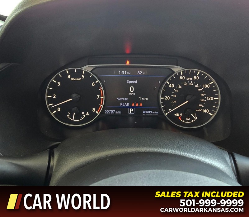 Nissan Altima Vehicle Full-screen Gallery Image 17