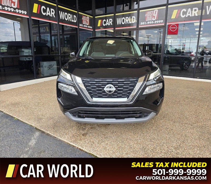 Nissan Rogue Vehicle Full-screen Gallery Image 2