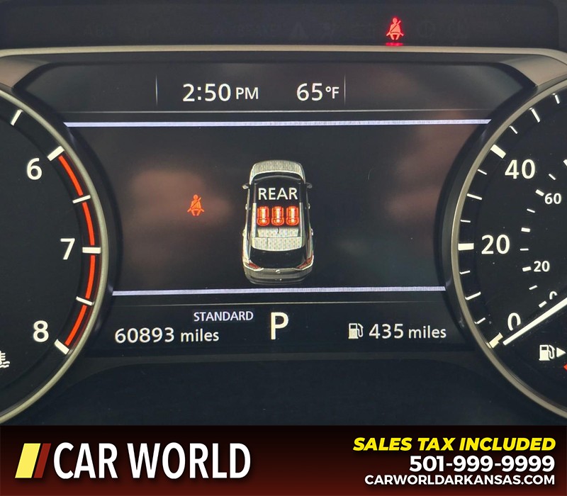 Nissan Rogue Vehicle Full-screen Gallery Image 17