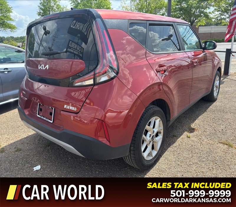 Kia Soul Vehicle Full-screen Gallery Image 3