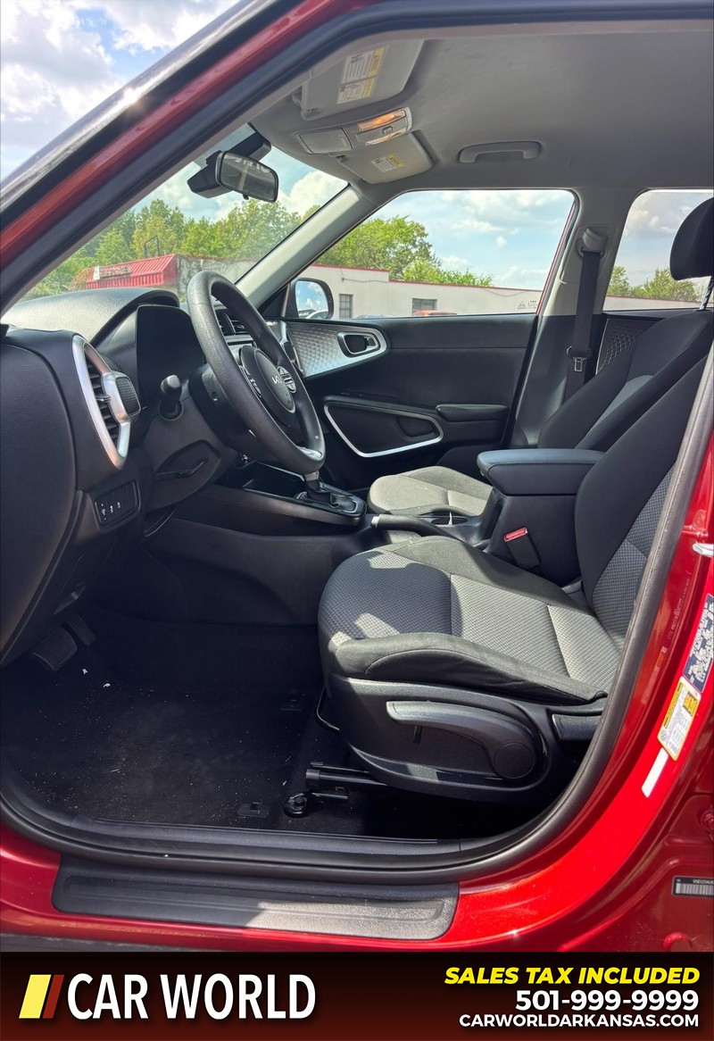 Kia Soul Vehicle Full-screen Gallery Image 13