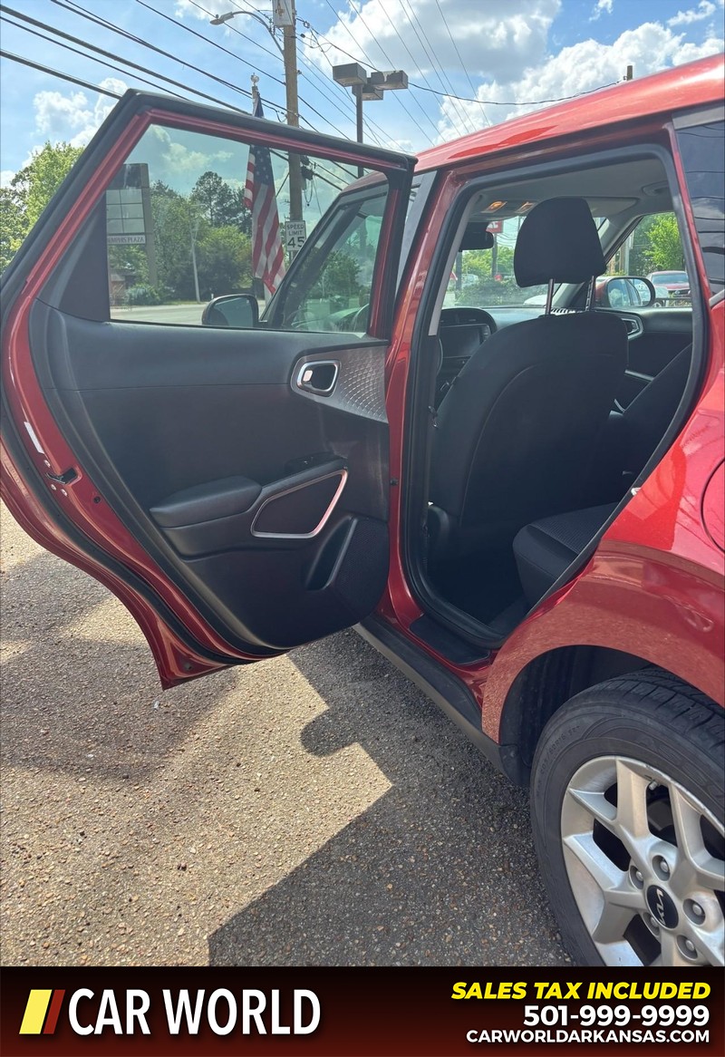 Kia Soul Vehicle Full-screen Gallery Image 14