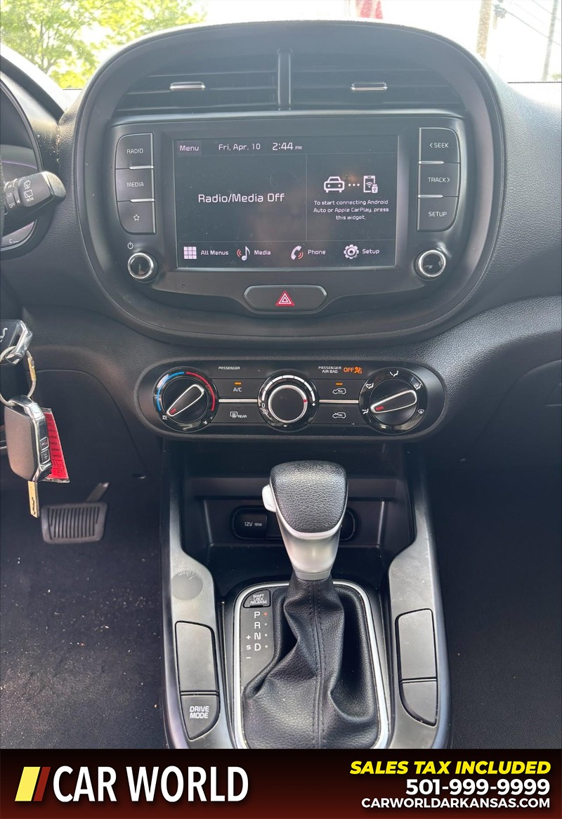 Kia Soul Vehicle Full-screen Gallery Image 17