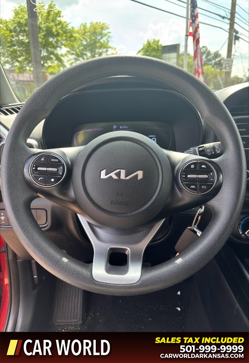 Kia Soul Vehicle Full-screen Gallery Image 19